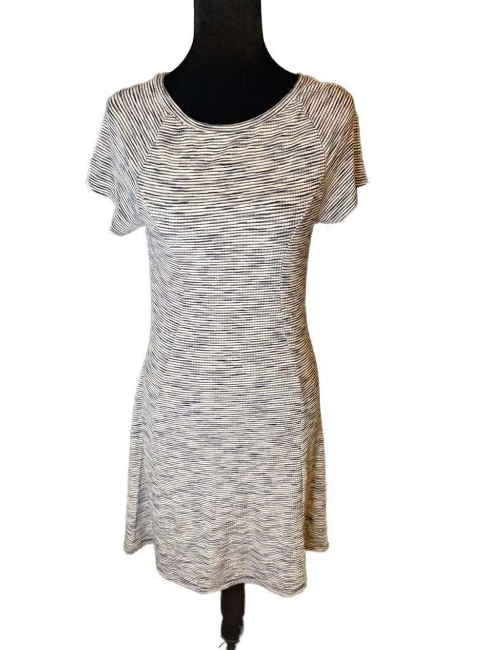 Topshop Women's Blue and White Textured Stripe Short Sleeve Skater Dress Size US